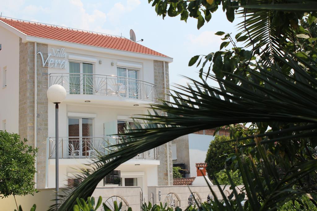 Apartments Villa Vera Тиват Экстерьер фото